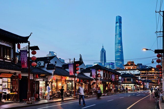 5-Hour Shanghai Private Tour:Shanghai Tower,Yu garden and Jade BuddhaTemple - Practical Details and What to Expect