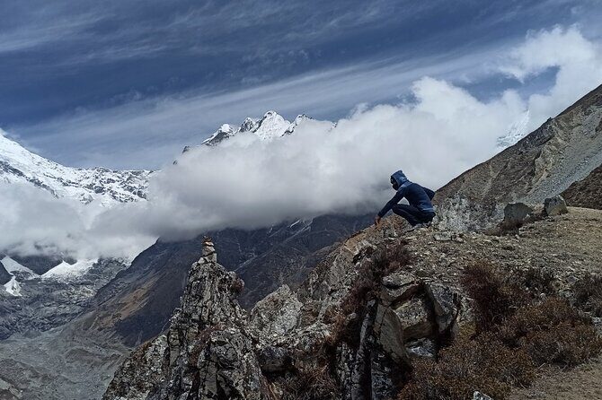 7 Days Langtang Valley Trek from Kathmandu - Guides and Support: What Travelers Say