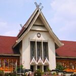 7 Wonders of Kuala Lumpur Private Tour with Twin Towers Ticket - Practical Details and What to Expect