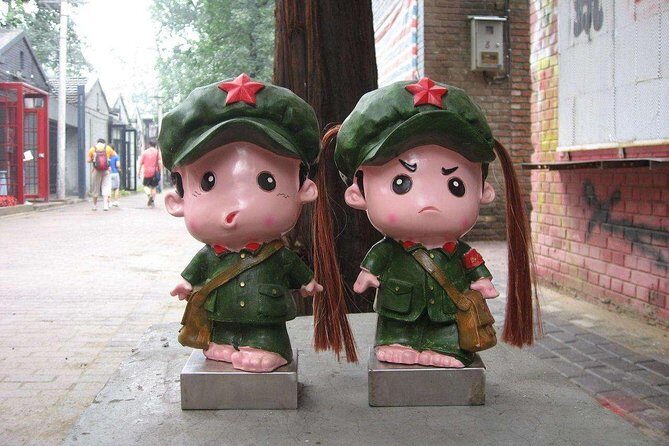 798 Art Zone, Panjiayuan Antique Market And Taikooli Private Driver Service - The Practical Aspects