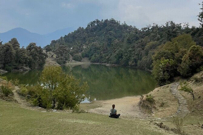 8 days Yoga and Trekking Retreat in the Indian Himalayas - Authentic Experiences and Practical Details