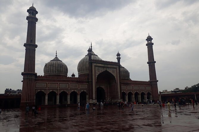 8 hr Private Guided Delhi City Tour - Why This Tour Offers Real Value