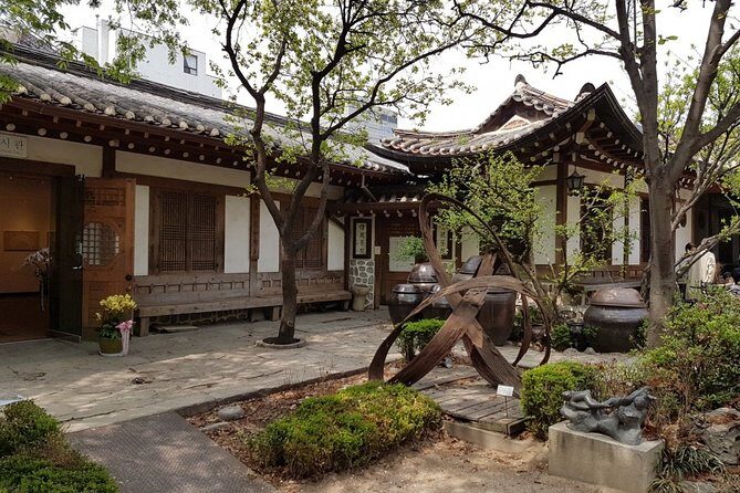 A Spectacular Scavenger Hunt: Seoul of South Korea - What’s Included and What’s Not