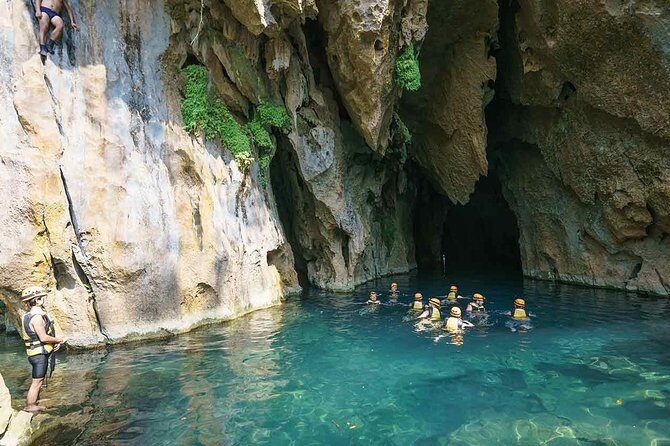 Abandoned Valley , Golden Cave and E Cave 1 Day Trek - The Golden Cave: A Visual Feast of Stalactites and Cave Pearls