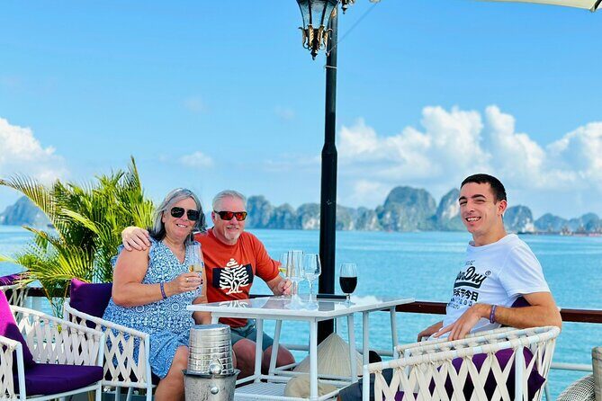 Admire Halong Bays Beauty on Iris Cruise Luxury Day Trip - Detailed Breakdown of the Itinerary