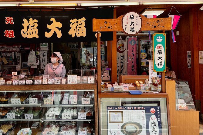 Ageless Tokyo, Sugamo and Harajuku - Who Will Enjoy This Tour?