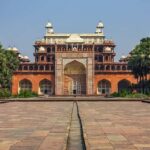 Agra: Akbars Tomb Guided Tour with Transfers & Guide - Why This Tour Works Well for Travelers