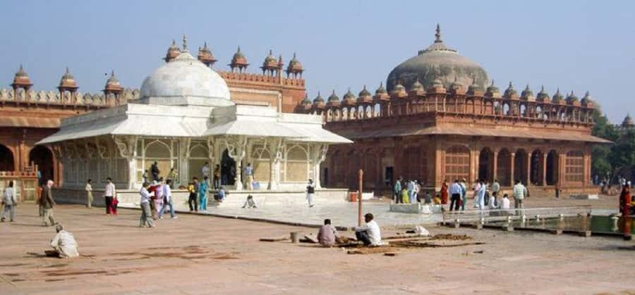 Agra Day Tour - Visit Taj Mahal, Fort & Fatehpur Sikri - Sunrise at the Taj Mahal