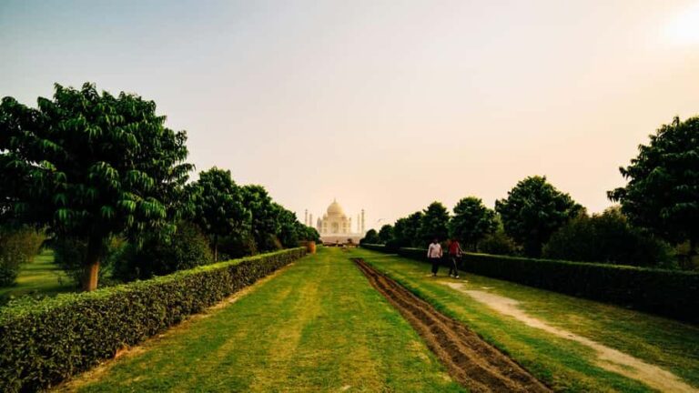 Agra : Sunset Taj Mahal Tour with Skip-the-Line Entry - What Makes This Tour Stand Out