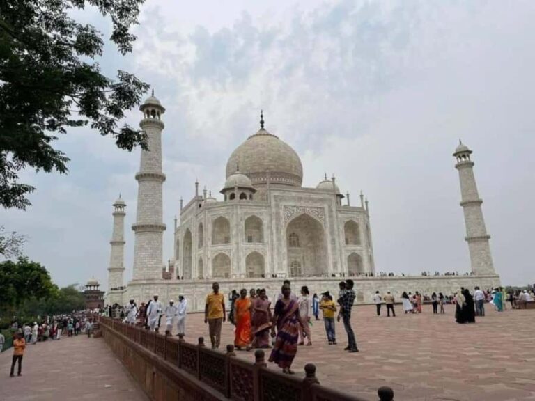 Agra: Taj Mahal & Mausoleum with Skip-the-Line Entry & Guide - What’s the Value?