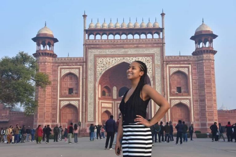 Agra: Taj Mahal Tour with Express Entry Tickets - The Itinerary Breakdown