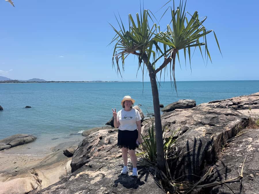 Airlie Beach: Beautiful Bowen Beaches and Seafood Day Trip. - Exploring Bowen’s Beaches and Lookouts