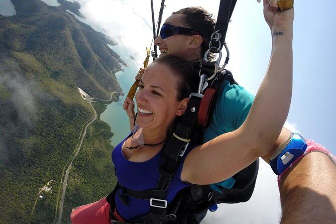 Airlie Beach Tandem Skydive Over the Whitsunday Islands - Authentic Insights from Reviewers