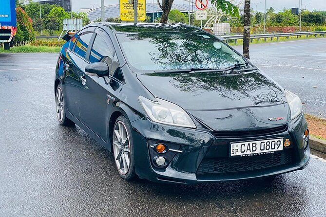 Airport Taxi Transfers from Colombo Airport to Ella - The Driver and Service Quality