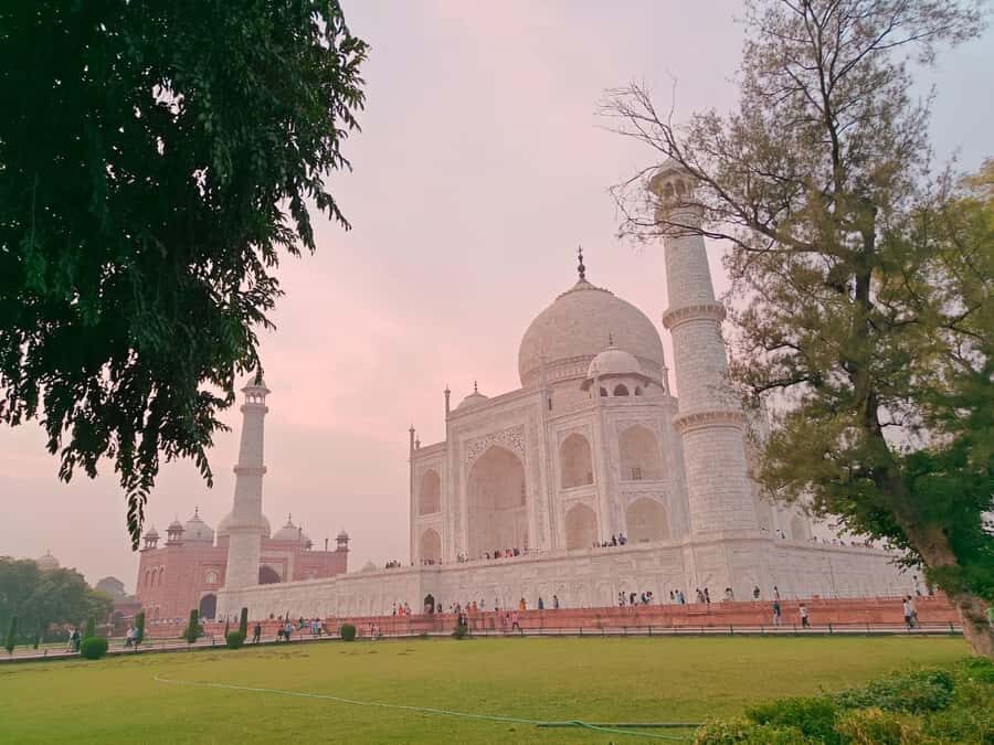 All Inclusive Private Taj Mahal, Agra Fort & Baby Taj Trip - Visiting the Taj Mahal: The Crown Jewel