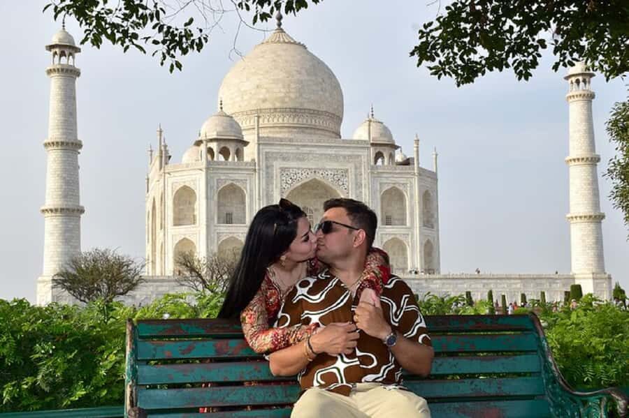 All Inclusive Sunrise Taj Mahal, Fort & Mehtab Bagh Day Tour - In-Depth Look at the Itinerary