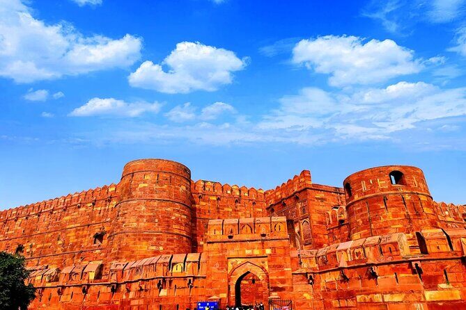 All Inclusive Taj Mahal Tour From Mumbai - Transportation, Accommodation, and Guides: Why They Matter