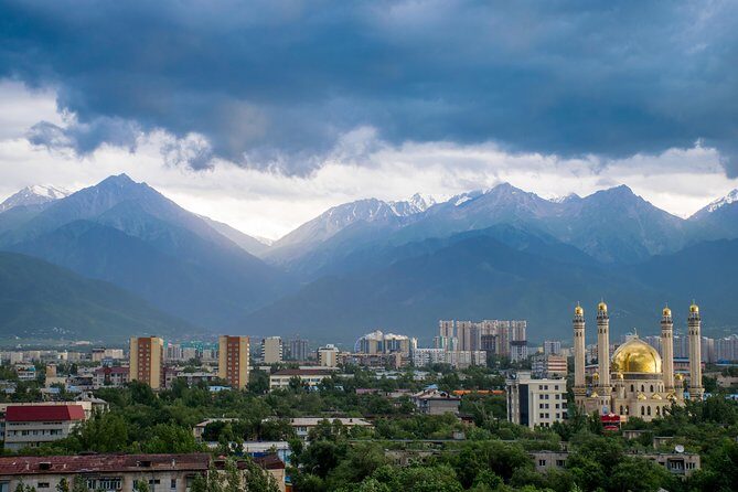 Almaty City Tour 4 hour & Dinner in local family - Practical Tips and What to Expect
