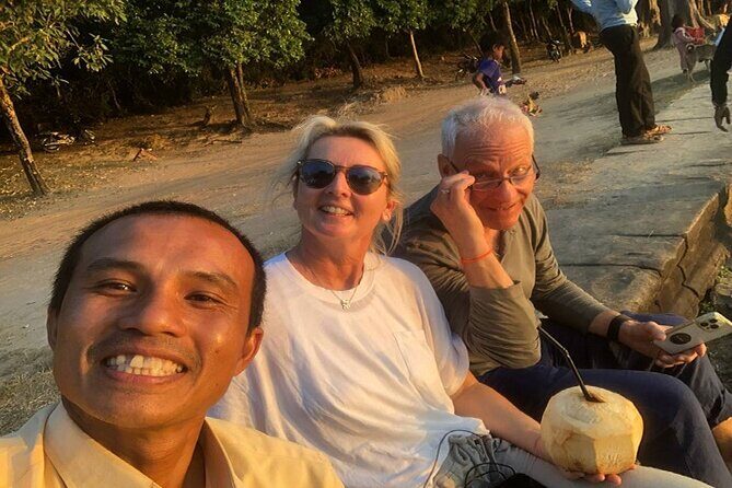 Angkor Wat Private Day Tour With Guide - Exploring the Full Itinerary