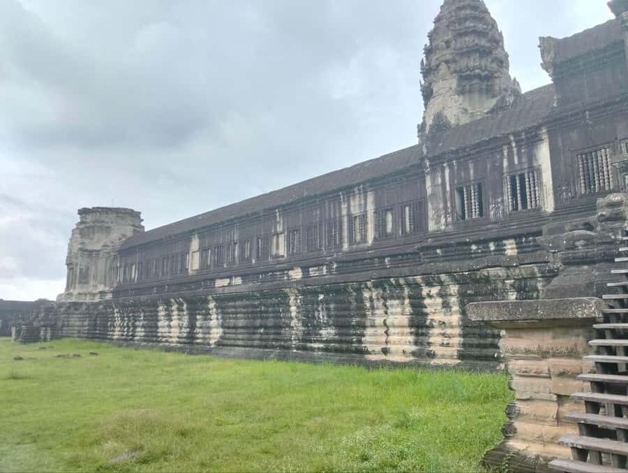 Angkor Wat & Small Tour with Sunrise or Sunset Private Guide - Who Is This Tour Best For?