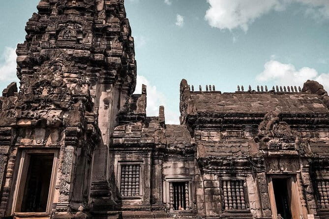 Angkor Wat Tuk Tuk Tour with Private Tour Guided - Authentic insights from travelers
