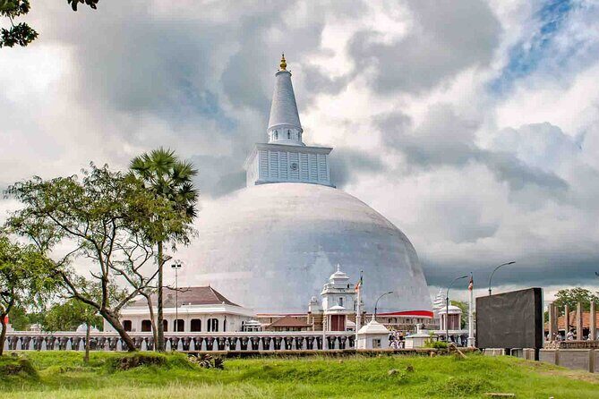 Anuradhapura Guided Day Tour of Ancient Ruins from Colombo - Detailed Breakdown of the Itinerary
