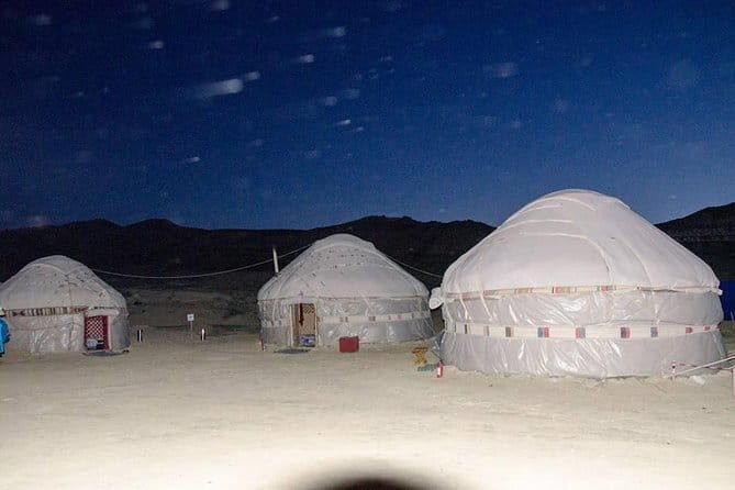 Aral Sea trip to Uzbekistan - Day 2: Sudochie Lake and Cultural Stops