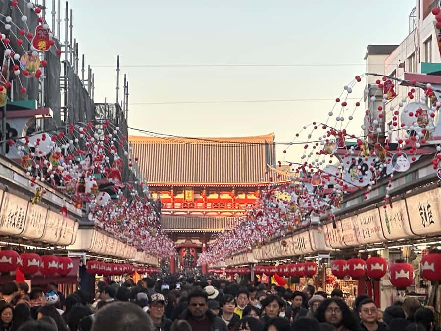 Asakusa:Local tour with Name-Engraved Chopsticks Gift - What Travelers Say