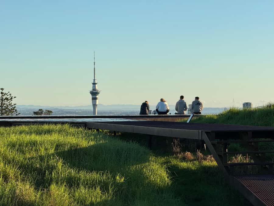 Auckland Sunrise Tour: Mount Eden Summit & Morning Views - What to Expect During the Tour