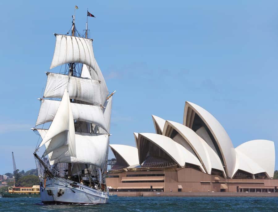 Australia Day: Tall Ships Soren Larsen Dinner & Fireworks - Who Will Love This Experience?