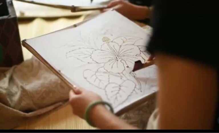 Bali: Batik Class with Dyeing or Brushing Methods - Introduction to Balinese Batik: A Cultural Artform