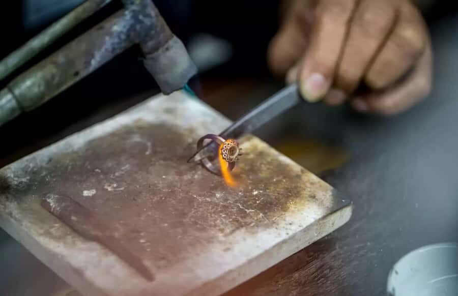 Bali: Jewelry Workshop & Rice Terrace Trekking Experience - Who Should Consider This Tour?