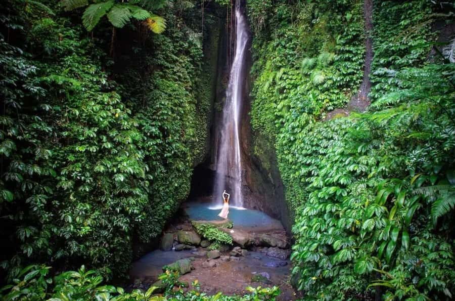 Bali: Leke Leke, Munduk, & Banyumala Waterfalls Private Tour