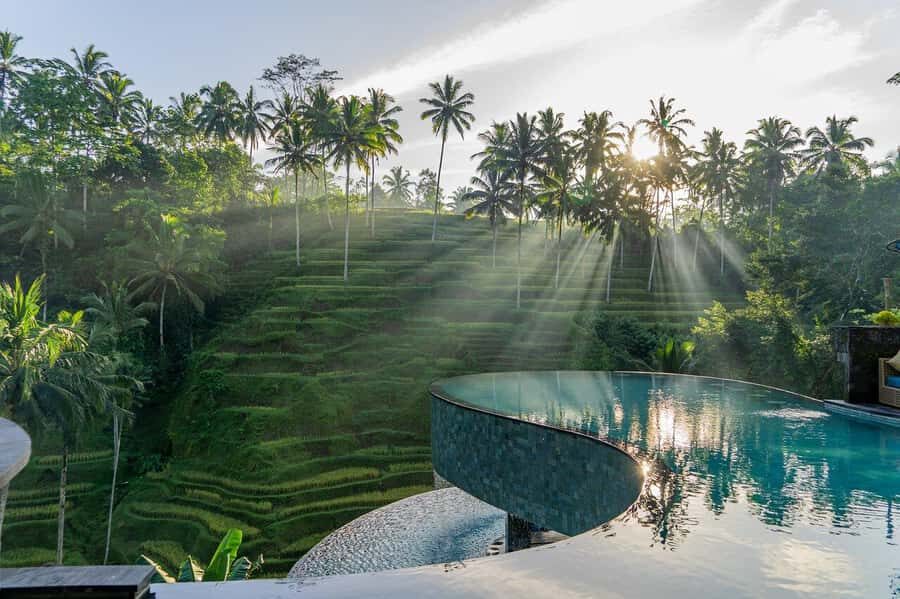 Bali: Mount Batur Day Jeep Tour and Cretya Infinity Pool - A Deeper Look at the Tour Experience