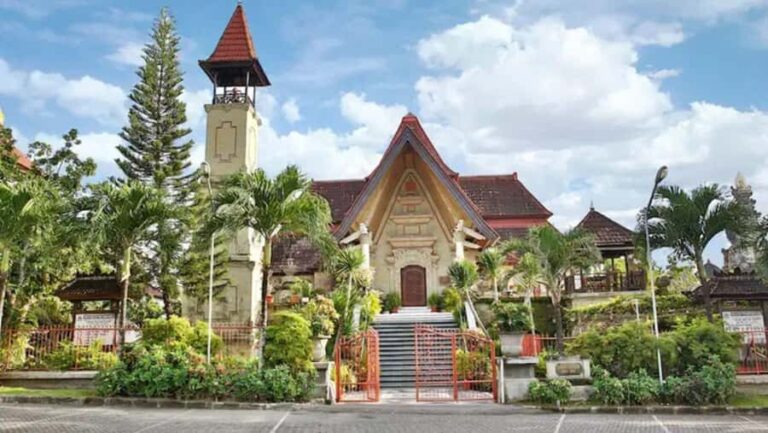 Bali: Private Tour Customised Uluwatu With Kecak Dance - Tour Options and Customization