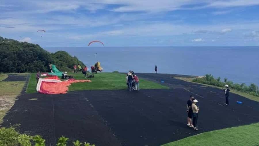 Bali: Tandem Paragliding with Professional Instructor