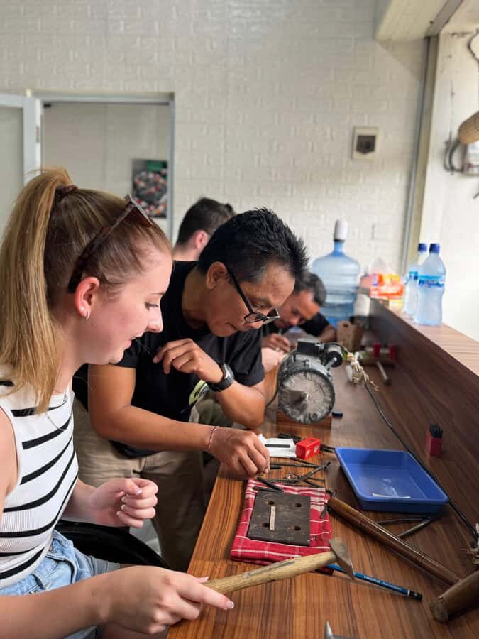 Bali: Traditional Jewelry Making Class in Nusa Penida - Authenticity and Personal Touch