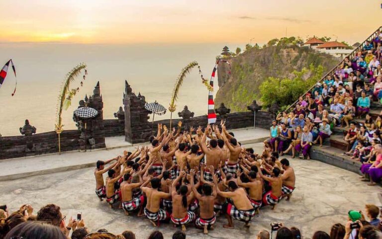 Bali: Uluwatu Private Tour with Kecak Dance Show - What to Expect: Practical Details and Tips
