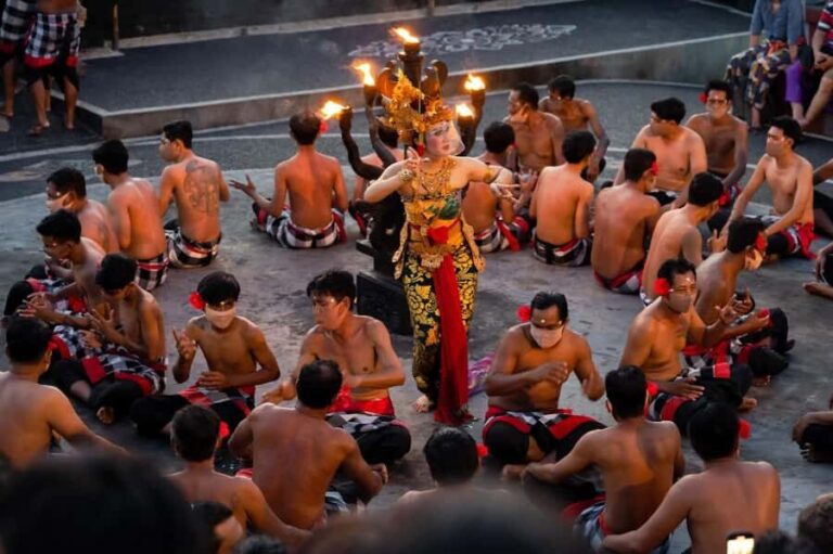 Bali: Uluwatu Temple Kecak & Fire Dance Show Ticket - The Itinerary: What to Expect from Start to Finish