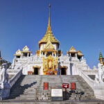 Bangkok: 2 Temple Tour (Golden Buddha & Mini Reclining Buddha) - The Guide’s Role and Traveler Feedback