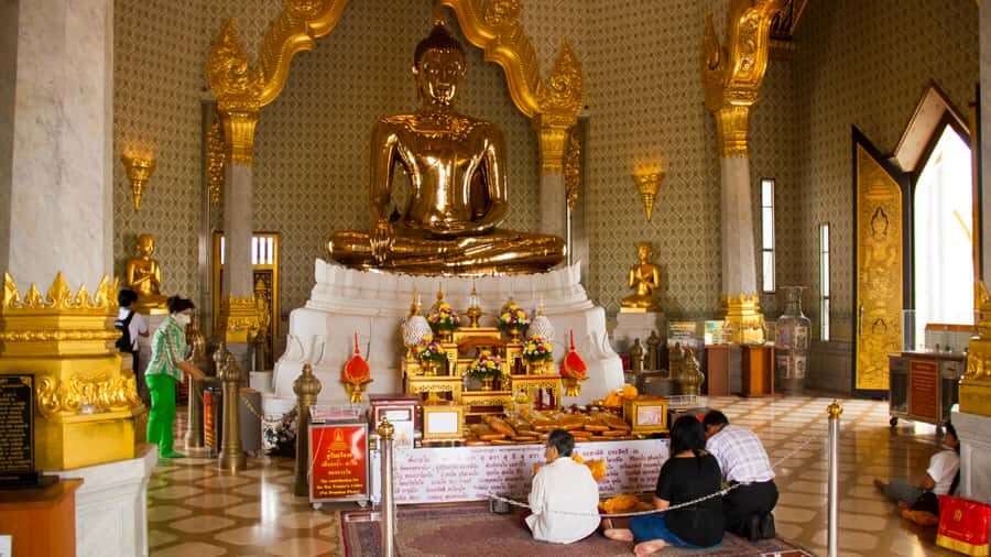 Bangkok: City Highlights Private Tour with Palace & Temples - The Charm of Bangkok’s Historic Districts