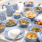 Bangkok: Grand Palace and Wat Pho Tour with Dinner & Show - Authenticity and Value