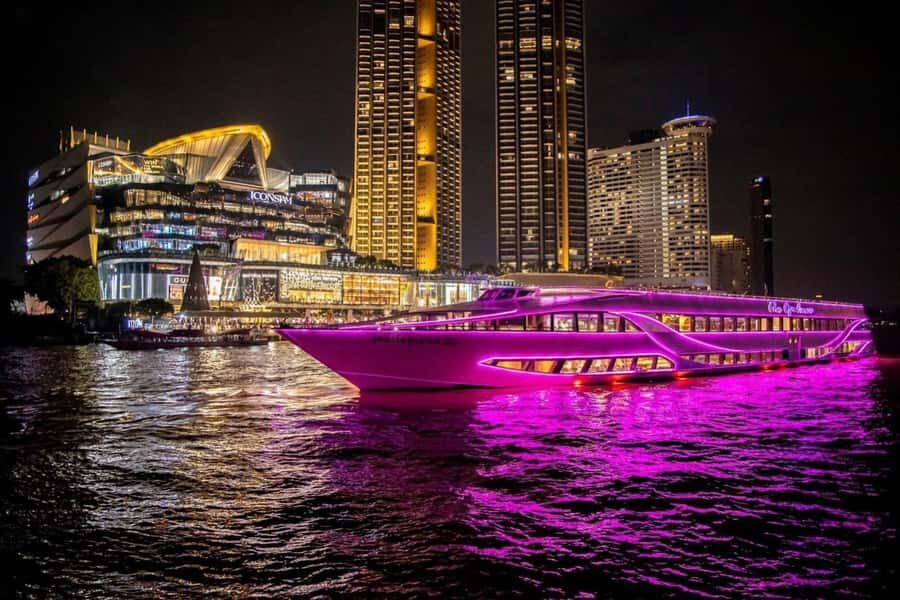 Bangkok: Luxury Dinner Cruise with Private Guide & Transfer - Practical Details