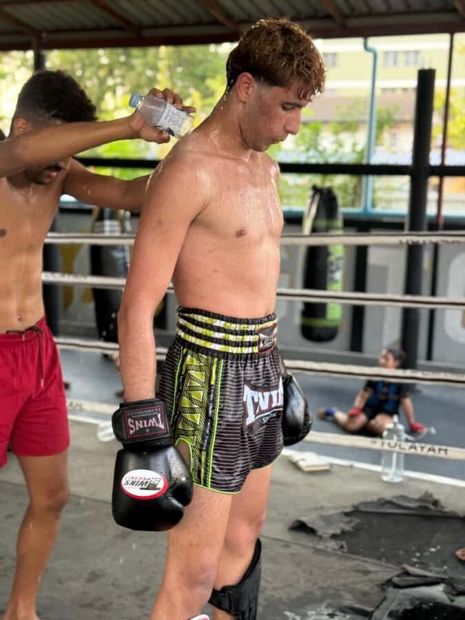 Bangkok: Muay Thai Training Experience in Professional Gym - The Itinerary in Detail