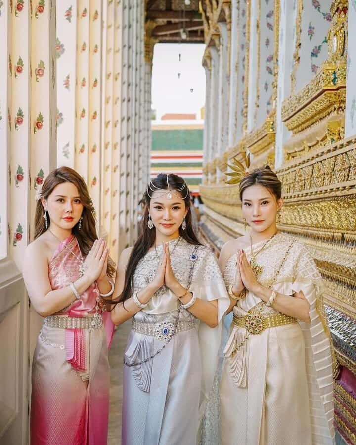 Bangkok: One Day Thai Costume Rental For Three Girls - What Travelers Say
