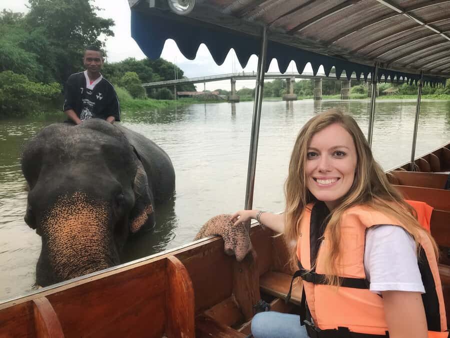 Bangkok: Private Trip to Ayutthaya Temples & Night Market - Journey into the Heart of Ayutthaya