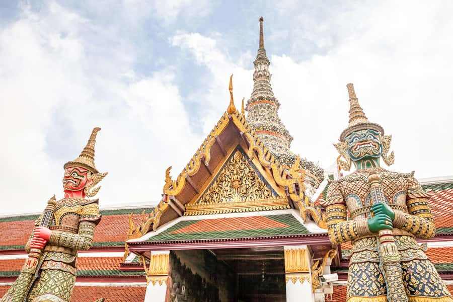 Bangkok: Temple & Palace Tour - Wat Pho & Grand Palace - The Experience in Practice
