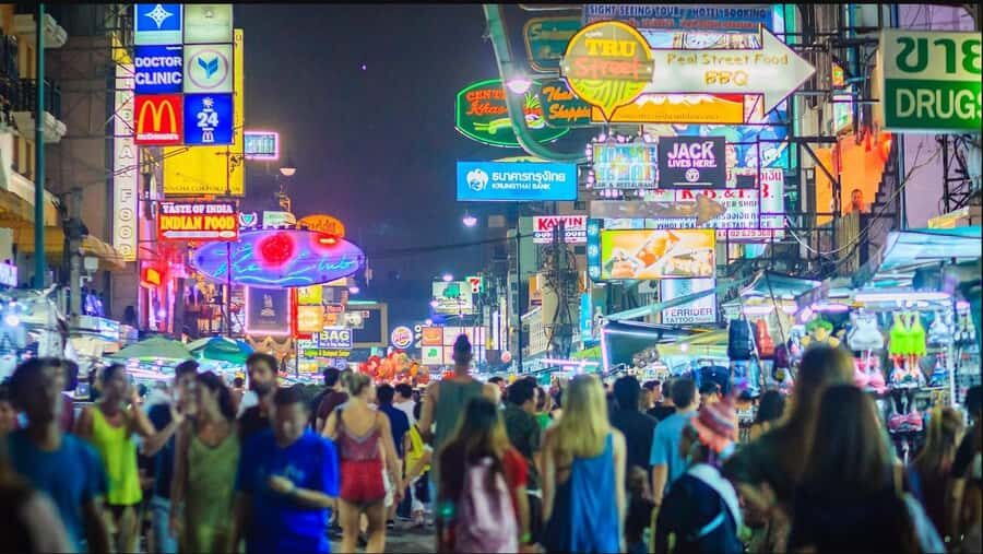 Bangkok: TUK TUK Tour Night Life Private with Hotel Pick Up - Who Would Enjoy This Tour?