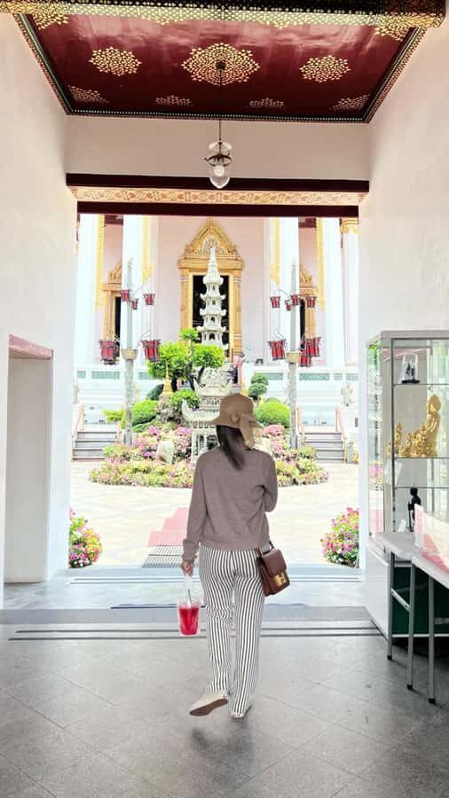 Bangkok: Wat Suthat, Giant Swing, Wat Saket - The Experience: What You’ll Actually Do