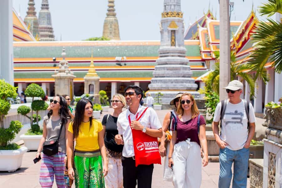 Bangkok's Highlights by Longtail Boat and on Foot - Whom This Tour Suits Best